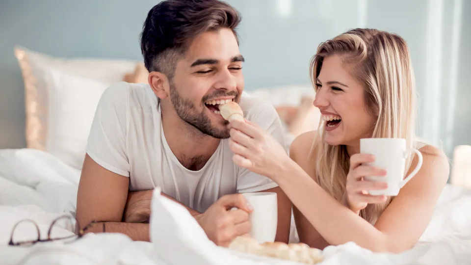Sofre de colesterol alto? Retire já estes nove alimentos da sua dieta