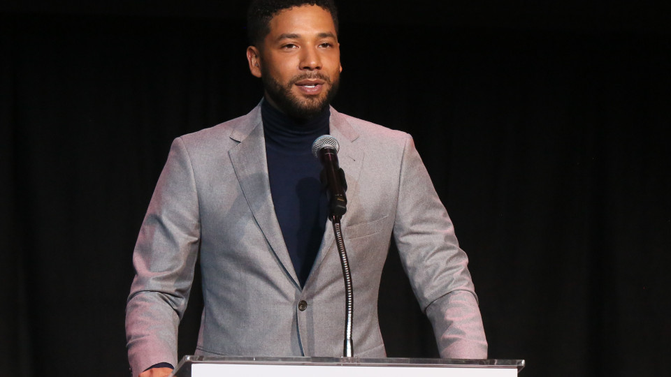 Jussie Smollett detido após acusações de forjar ataque homofóbico