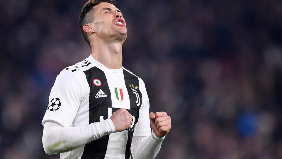 Rádio espanhola enlouquece com CR7: "É um autêntico martelo-pilão"