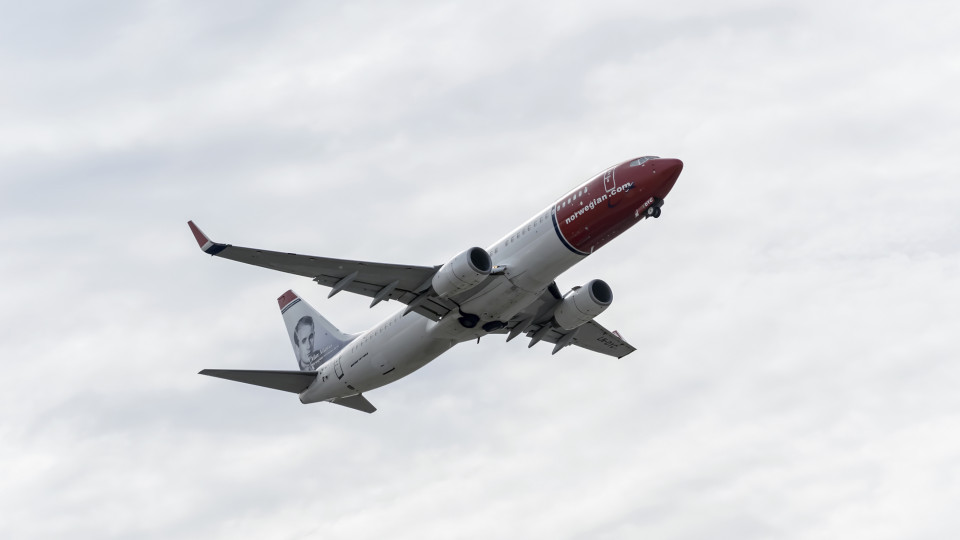 Companhia aérea Norwegian reduz prejuízo até março