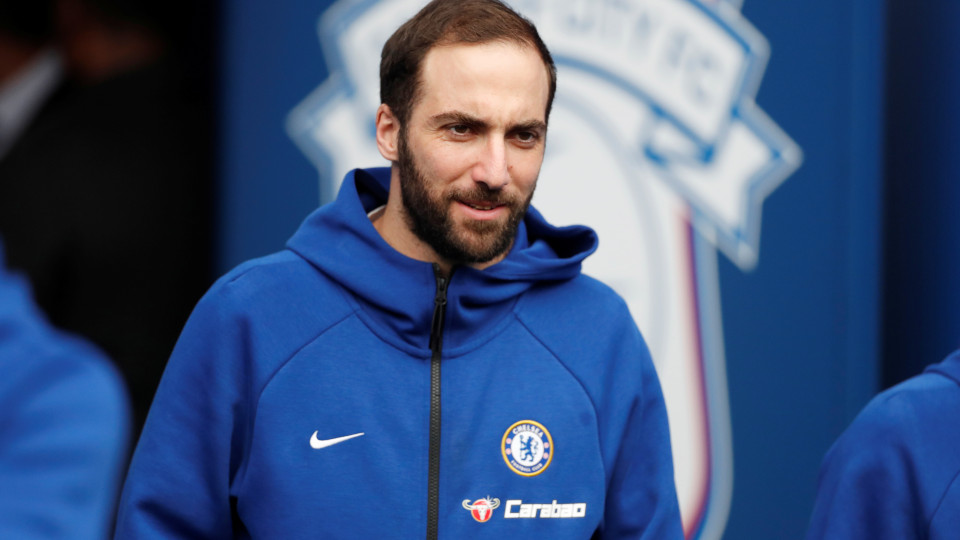 Chelsea 'veta' Higuaín e envia argentino de regresso a Turim