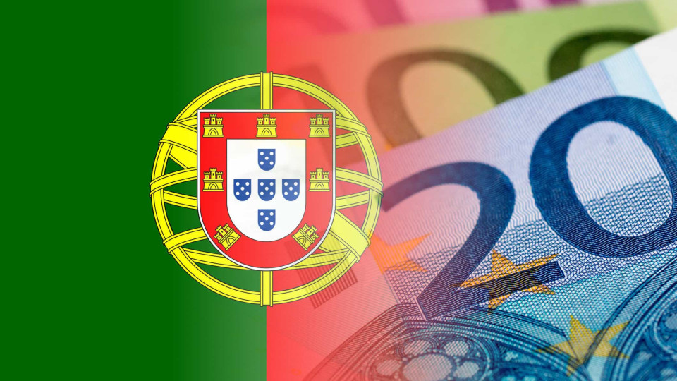 Portugal coloca dívida a 10 anos com juros negativos pela 1.ª vez