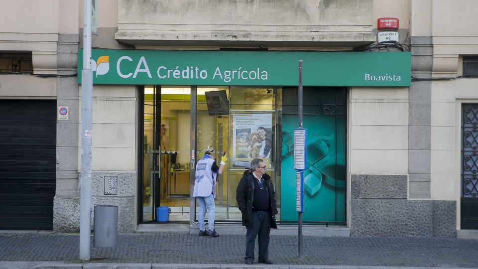 Crédito Agrícola faz pagamento pontual de 500€ a todos os trabalhadores