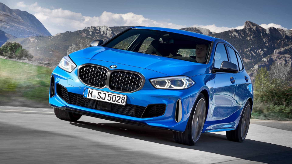 O carro mais vendido do ano pela BMW foi...