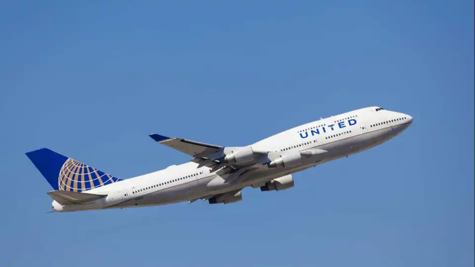 United Airlines com voos diretos entre Faro e Funchal e Nova Iorque no verão