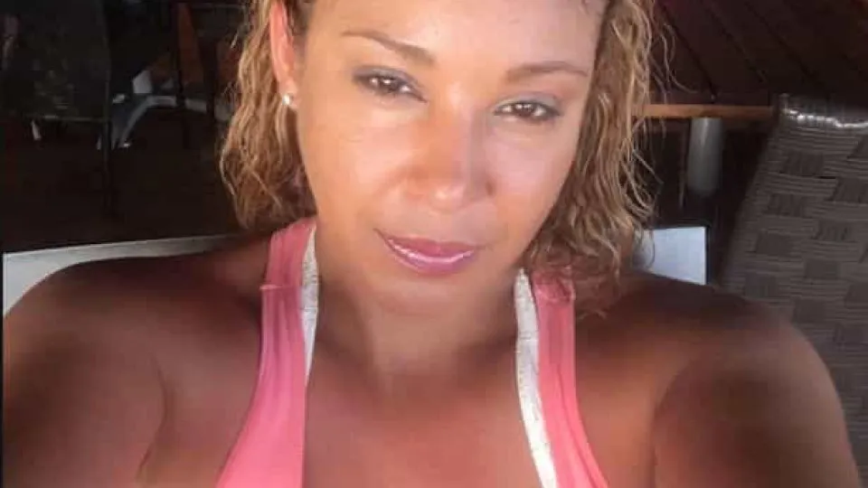 Mulher acredita que foi envenenada em hotel onde morreram três pessoas