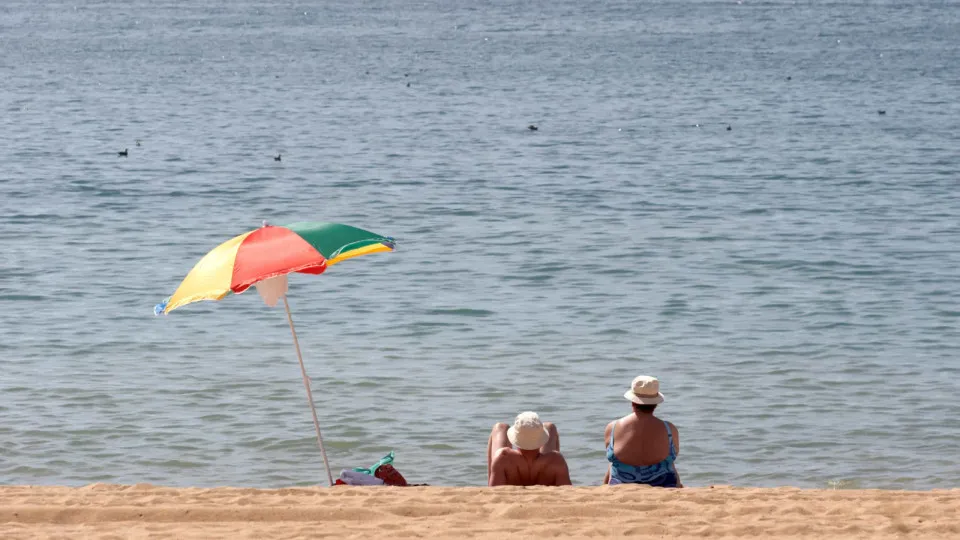 Água do mar mais quente este mês deve-se a "fenómeno atmosférico"