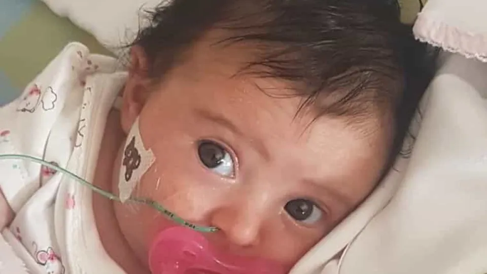 Matilde, a bebé com doença rara que precisa de 2 milhões para sobreviver