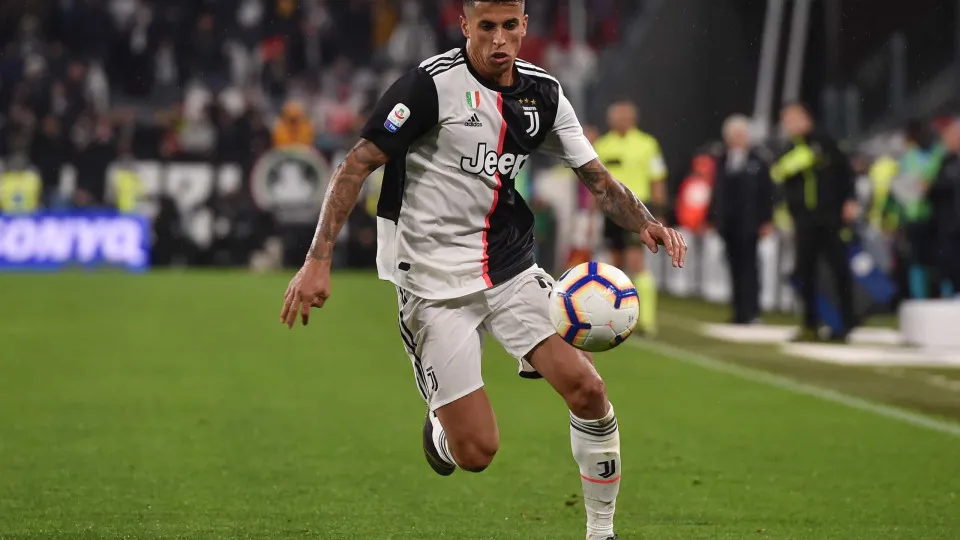 João Cancelo ganha mais um pretendente de peso... em Espanha