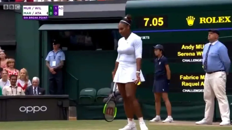 Serena Williams assina ponto fenomenal que surpreende até... a própria