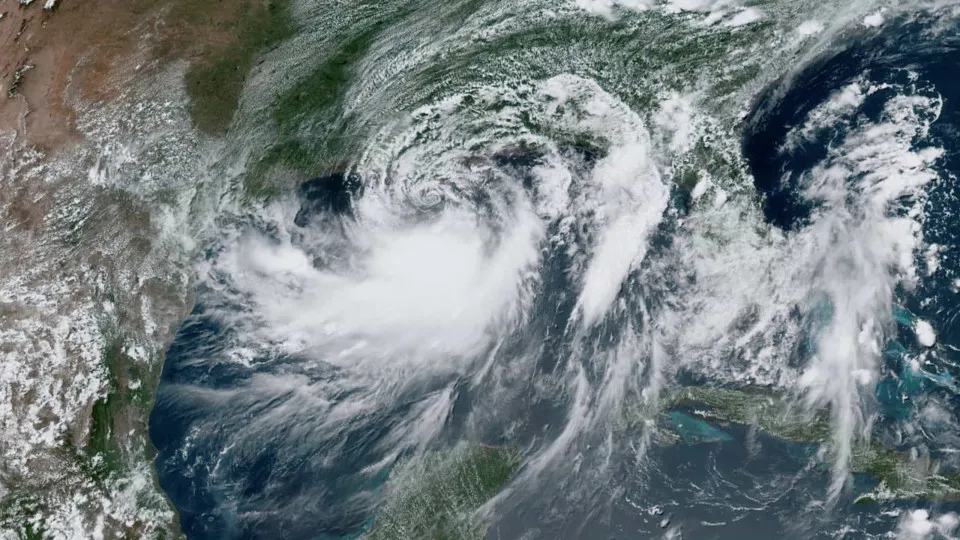 Tempestade tropical Barry pode trazer chuva sem precedentes ao Louisiana