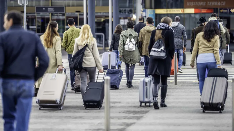 Associações vão a Vilar Formoso despedir-se dos emigrantes