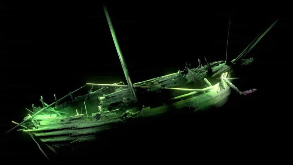 Descoberta embarcação afundada há 500 anos no Mar Báltico