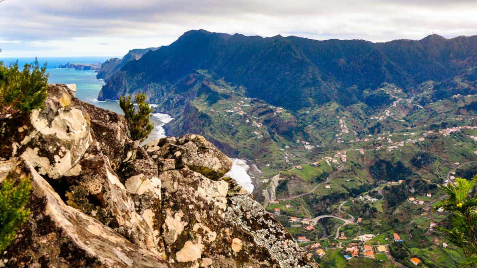 Homem morre após salto de 'base jumping' na ilha da Madeira