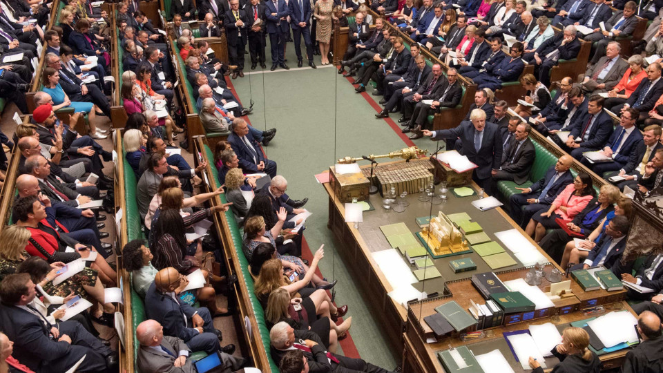 Decisão de Supremo troca voltas a Boris e parlamento retoma trabalhos