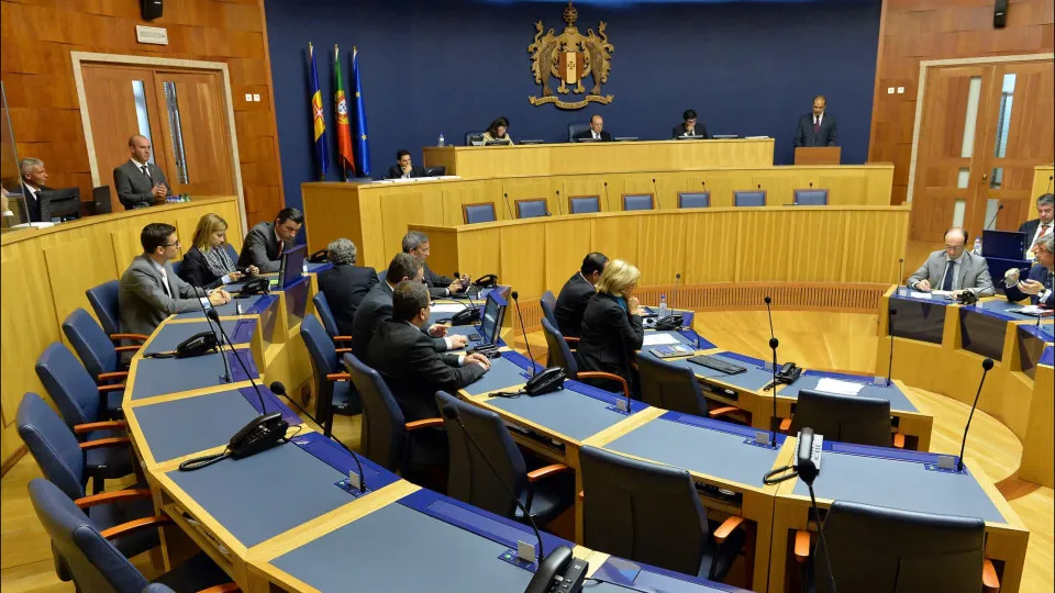 Parlamento, Madeira