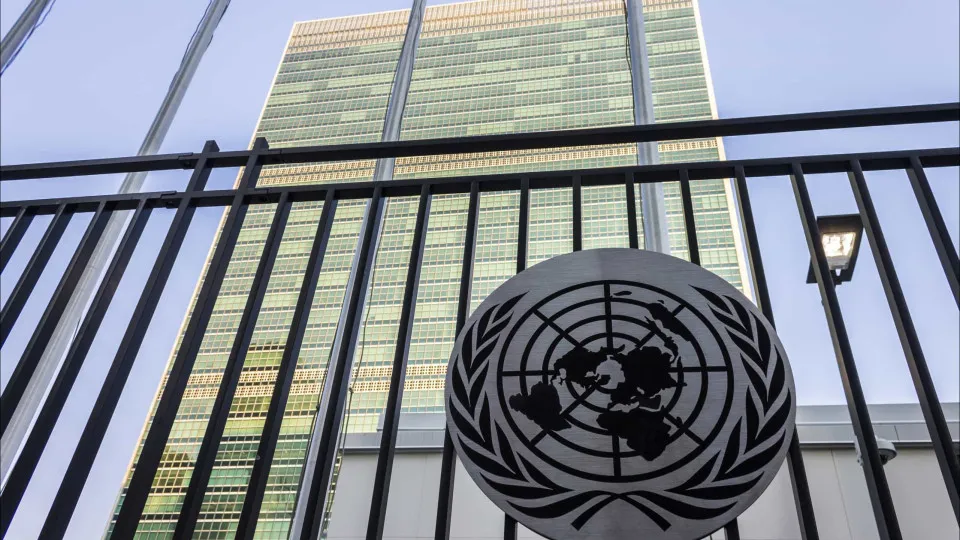 ONU aprova reforma financeira para melhorar liquidez e "evitar o colapso"