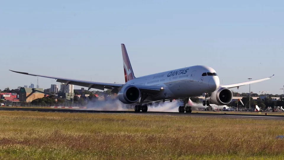 Regulador da aviação dos EUA autoriza retoma da venda do 787 Dreamliner