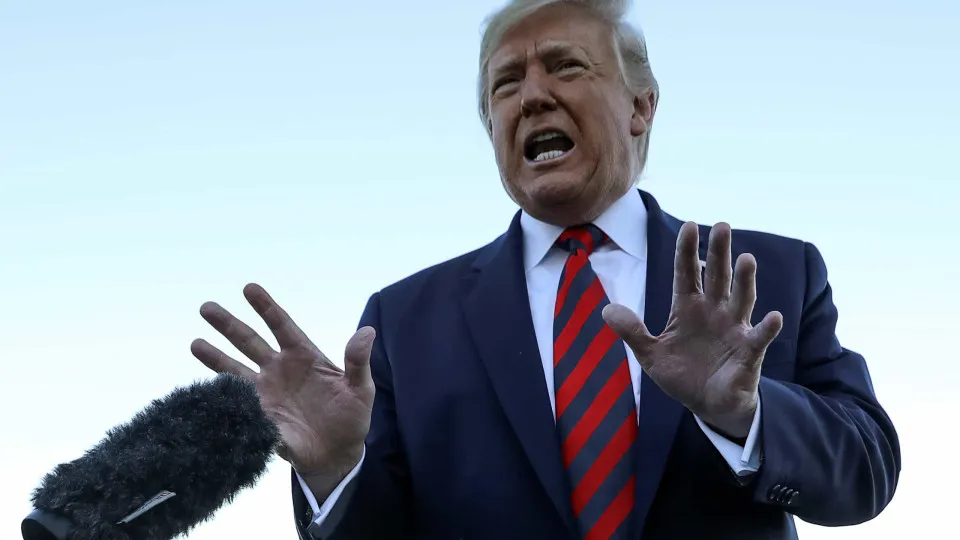 Trump critica posição de Emmanuel Macron sobre a NATO