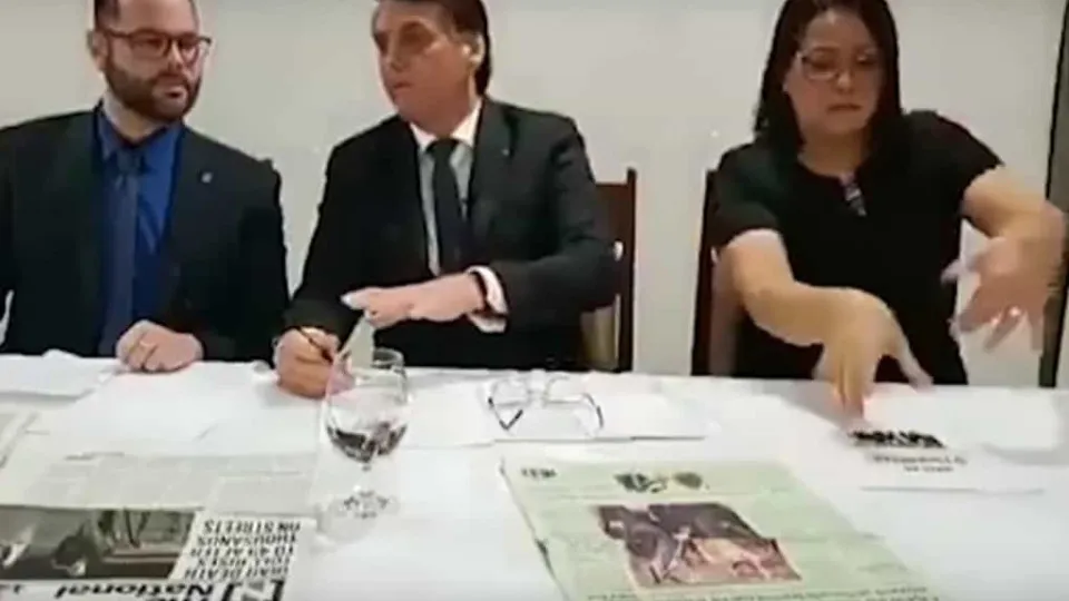 "O peixe é um bicho inteligente. Quando vê o petróleo, foge"
