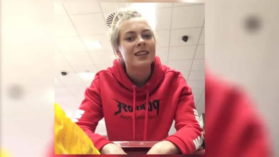 Irlanda. Condenado a pena perpétua aos 14 anos por homicídio "brutal"