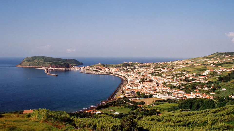 Vulcanólogo diz que uma nova ilha poderá surgir nos Açores