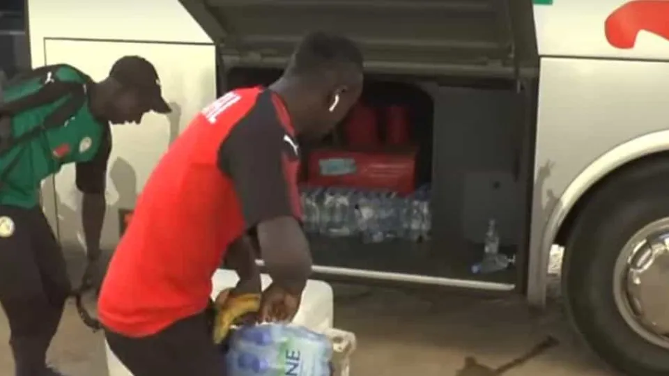O gesto de humildade de Sadio Mané que já corre mundo