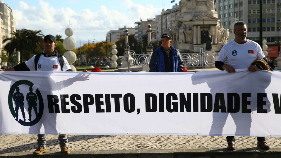 Sindicatos da PSP realizam reuniões de protesto em Lisboa, Porto e Faro