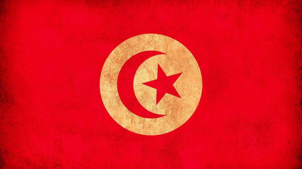 Tunísia celebra confinada o 10.º aniversário da sua revolução