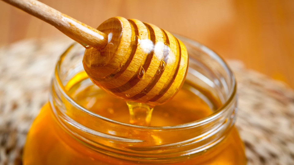 Açúcares naturais. O mel é um bom substituto?