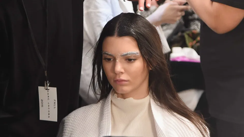 Kendall Jenner diz ter sido pressionada para desfilar em topless