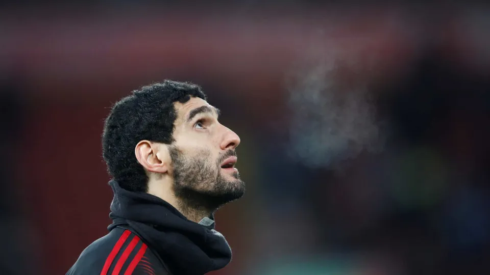 Fellaini de novo ao lado de Mourinho? "Estou bem onde estou"