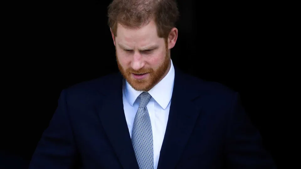 Harry e Meghan sentiram "não ter outra opção" senão sair da Família Real