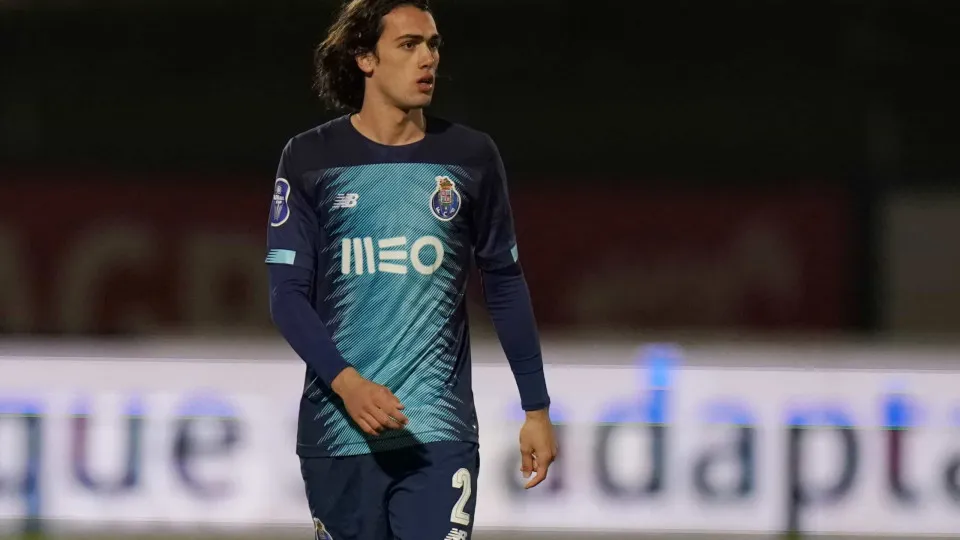 Cláusula de Tomás Esteves motiva interesse dos 'tubarões europeus'