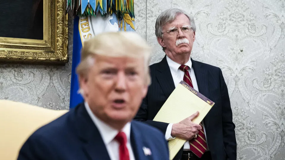 De aliado a acusado, Bolton é 3.ª 'vítima' de Trump: Porquê? E o futuro?