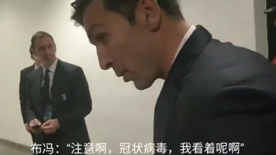 Itália em fúria com Buffon: Guardião brinca com chinês sobre coronavírus