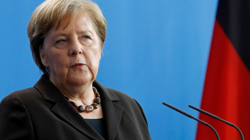 CDU de Merkel elege novo líder a 25 de abril