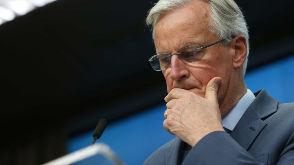 Barnier pronto para negociações, mas não a fechá-las "a qualquer preço"