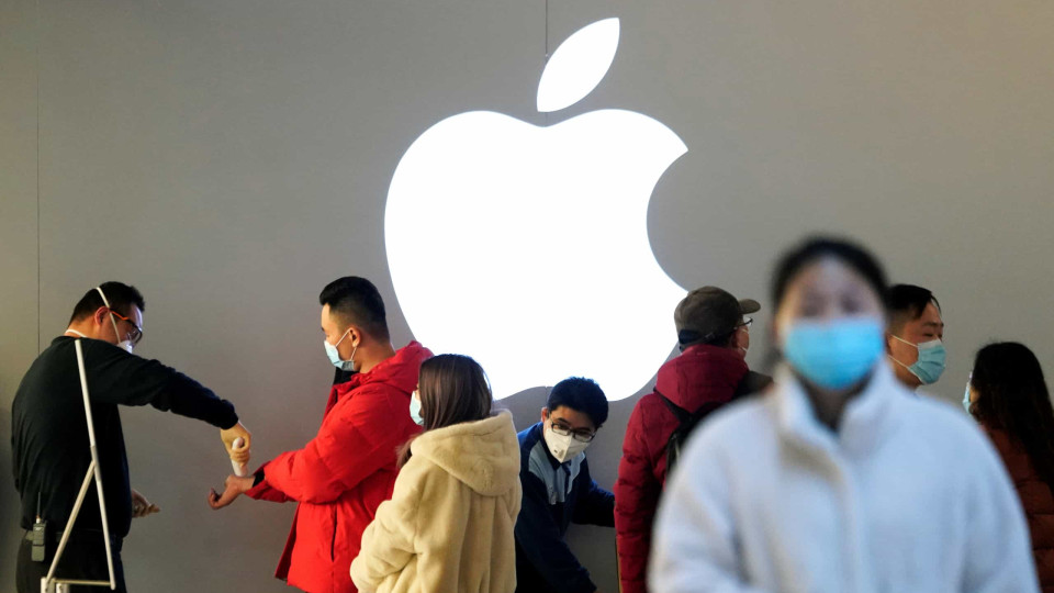 Apple fecha todas as suas lojas fora da China até 27 de março