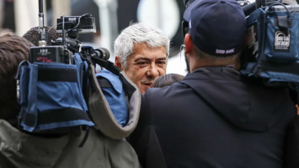 TGV? Sócrates acusa MP de basear alegada corrupção em "posição política"