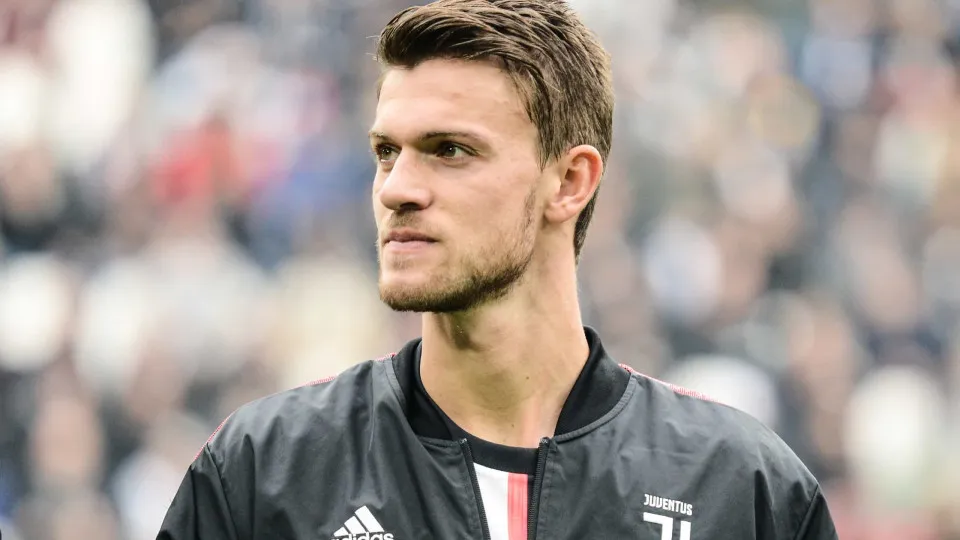 Empresário de Rugani informou sobre estado de saúde do jogador da Juve
