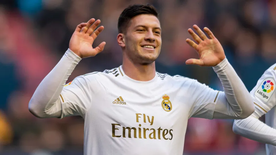 Pai de Jovic atira-se à imprensa: "Parece que o meu filho matou alguém"