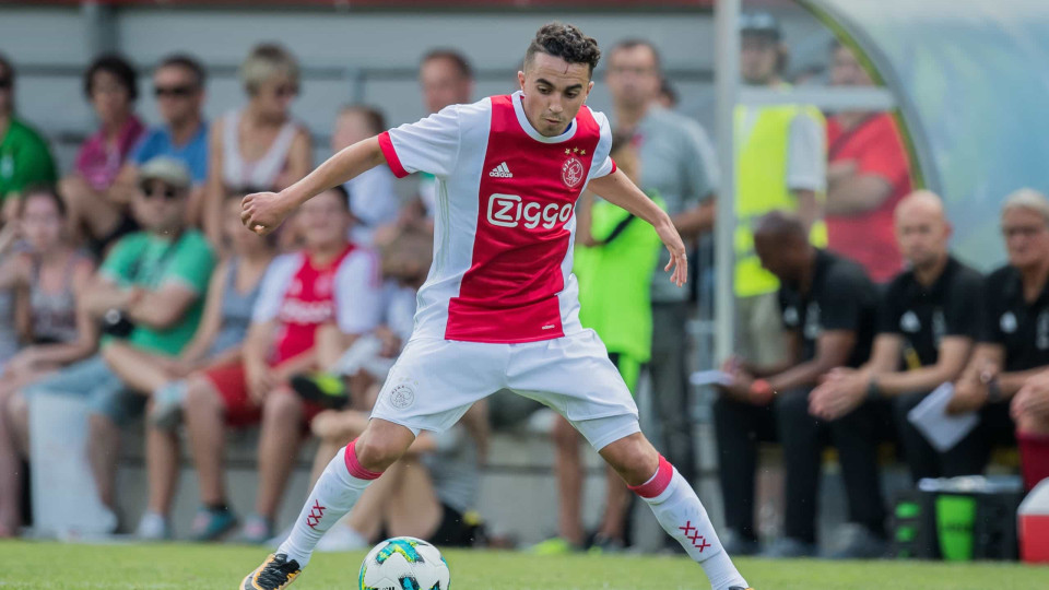 Ajax confirma que rescindiu com vários jogadores, incluindo Nouri