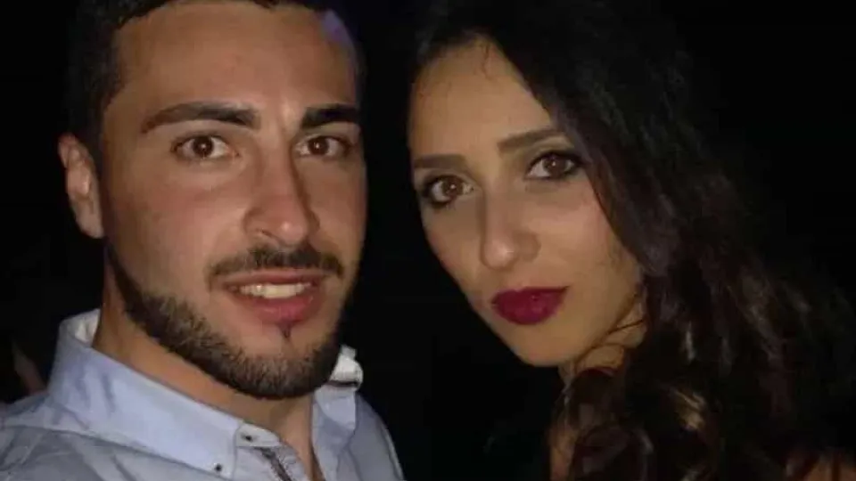 Enfermeiro mata namorada porque pensa que ela o infetou com Covid-19