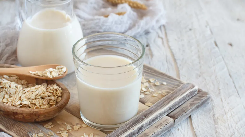 Antes de comprar, leia o rótulo. Como escolher uma bebida vegetal?