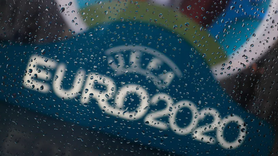 Euro2020: UEFA mantém as 12 cidades-sede