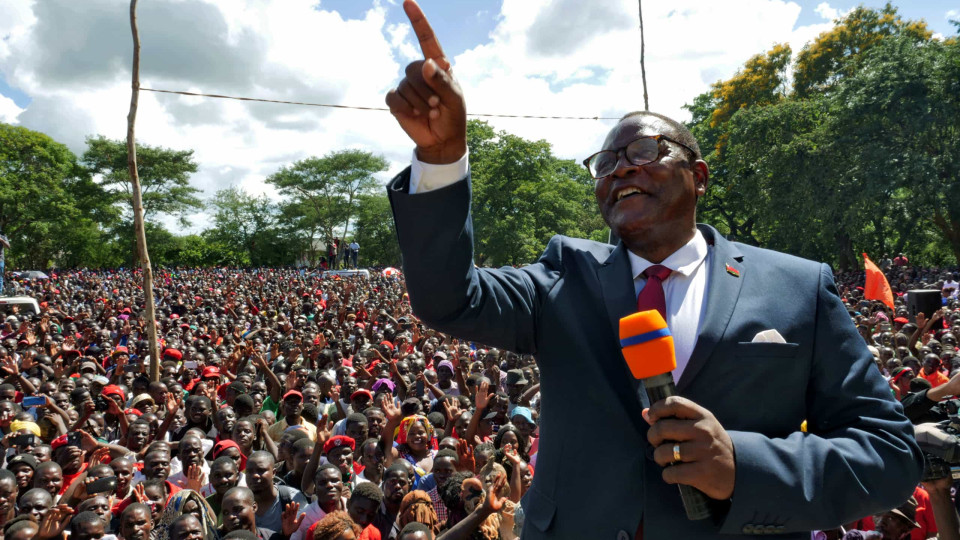 Novo Presidente do Maláui pede sacrifícios " para levantar o país"