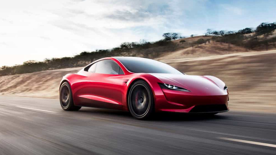 Tesla só deverá lançar desportivo elétrico em 2023
