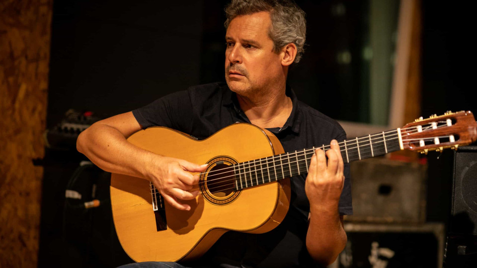 Guitarrista Pedro Jóia grava novo álbum com música de José Afonso