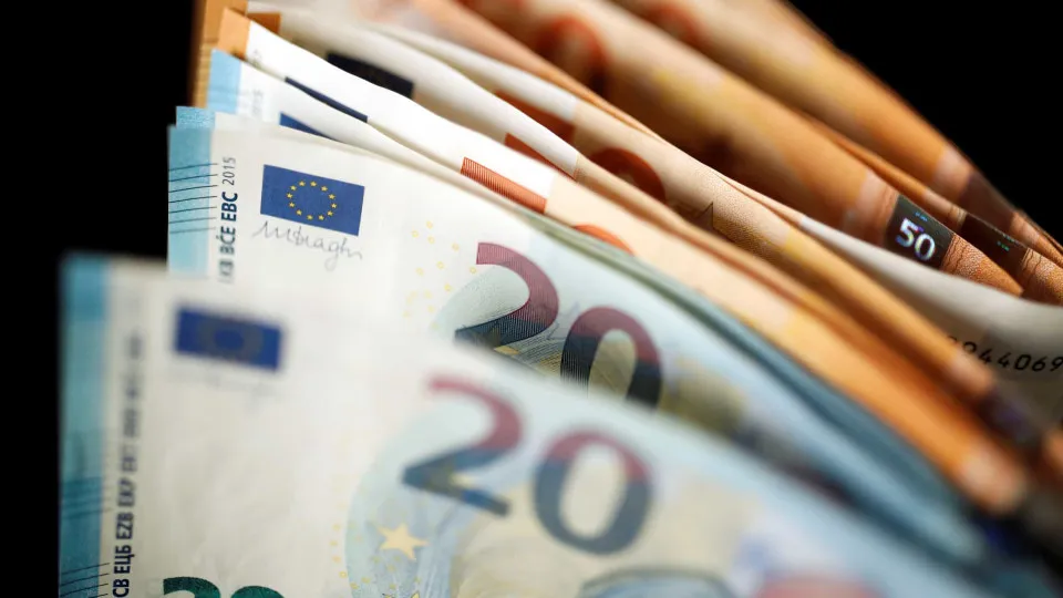 moedas, dinheiro, euros